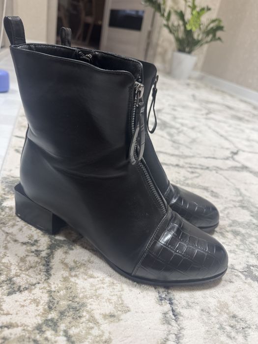 Женские полусапожки