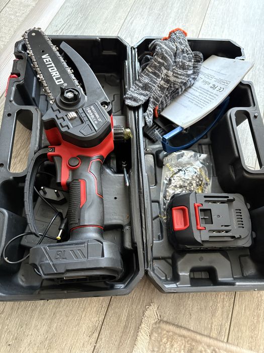 Drujba electrica de mana cu acumulatori