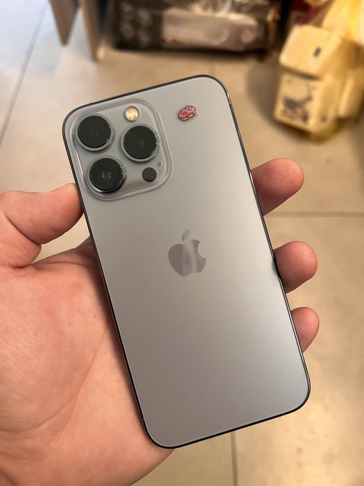 айфон 13 про в отличном состоянии