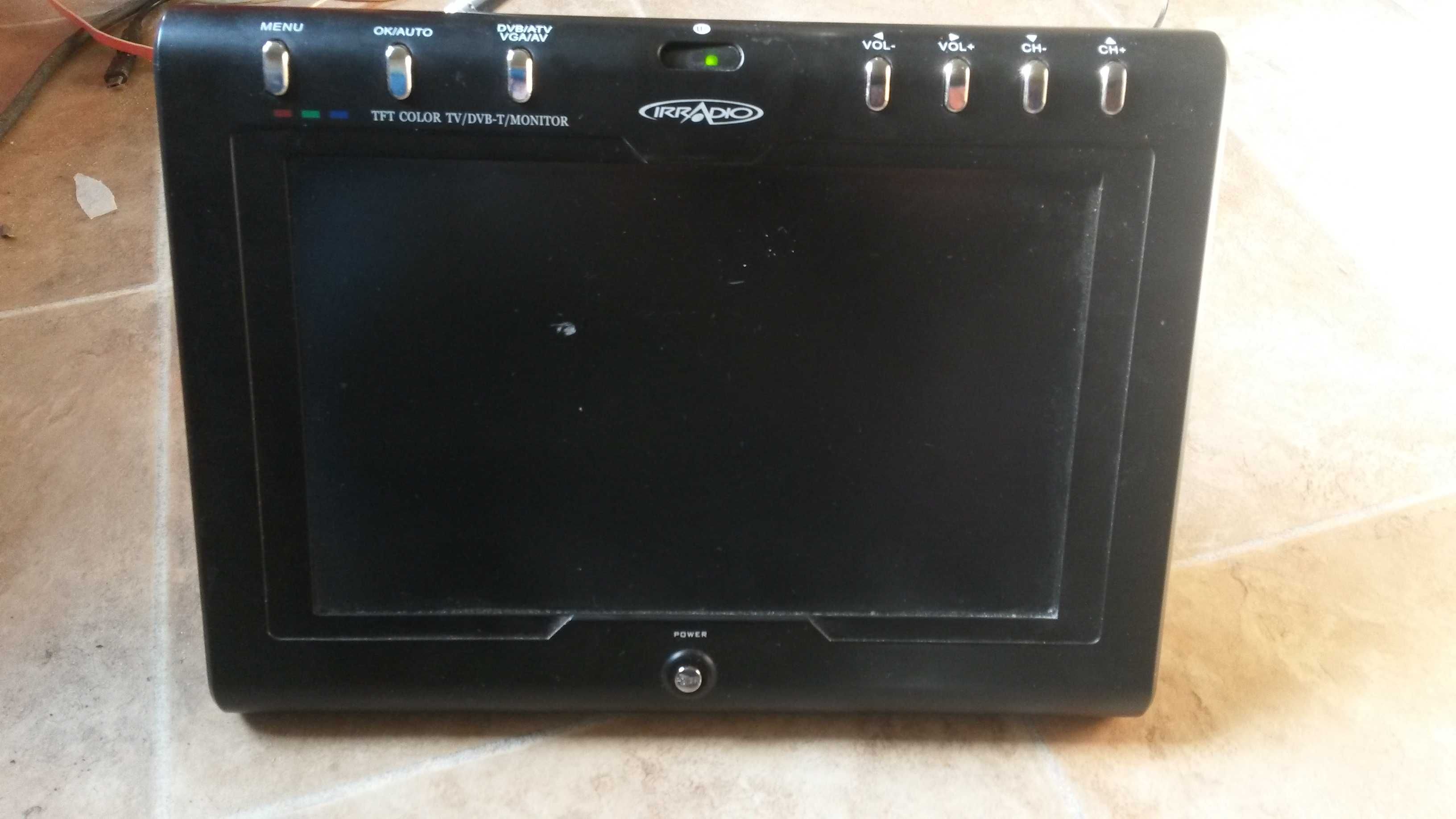 Mini tv auto    .