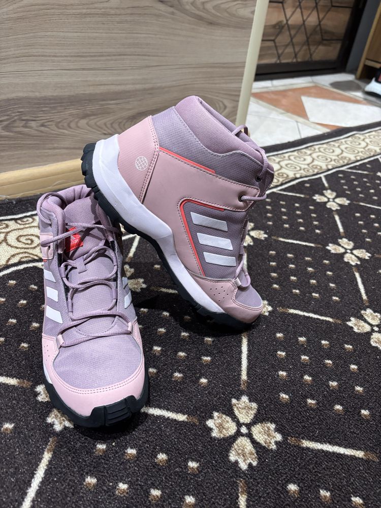 Обувки Adidas Hyperhiker