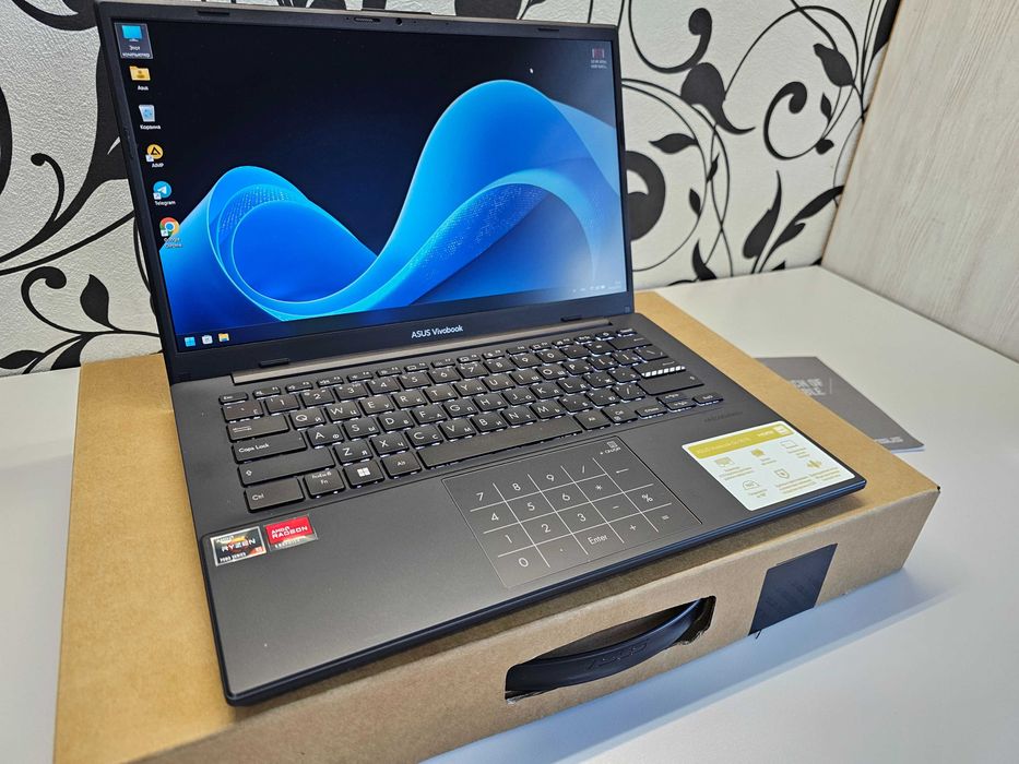 ПРОДАМ ASUS Vivobook 14 Ноутбук Ryzen™5-7520U/8GB/512SSD/14"iPSFullHD.