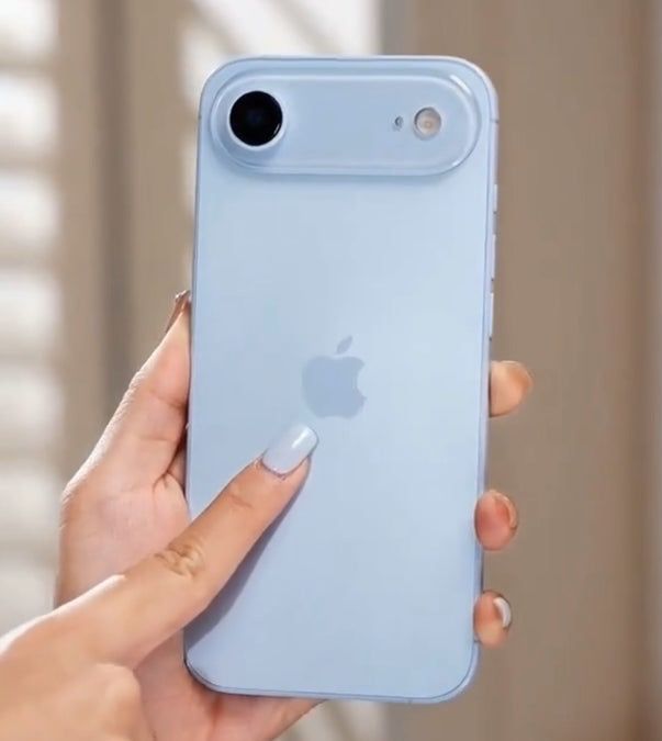 HOB Apple iPhone 17 Air 512GB Sky Blue Гаранция