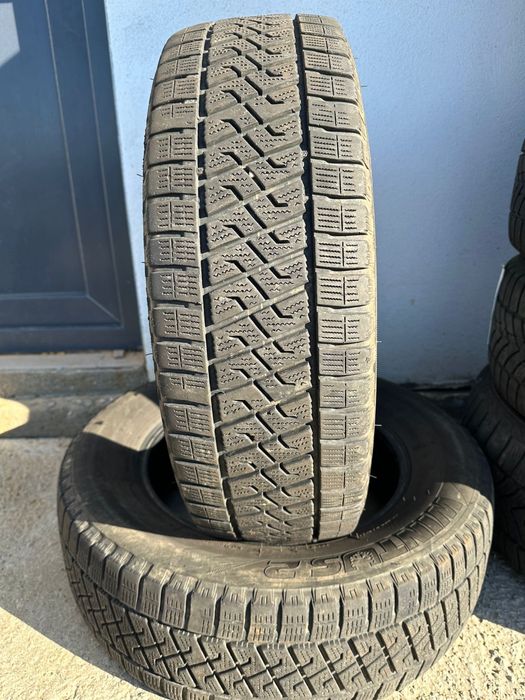 Anvelope iarna 215/65/16c