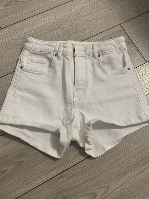 pantaloni scurti Zara
