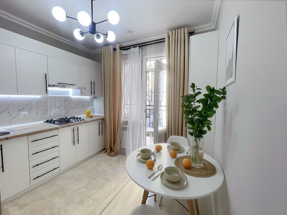 Yashnabod rayoni Olmos maxallasida 3/5/16 72 m2 kvartira sotiladi