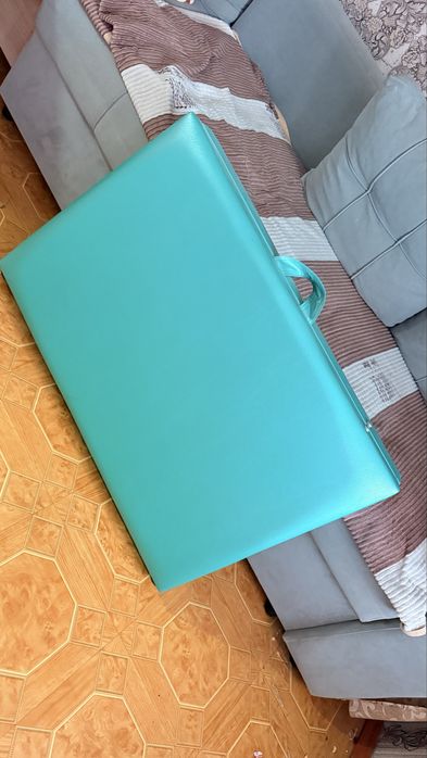 Продам кушетку массажная