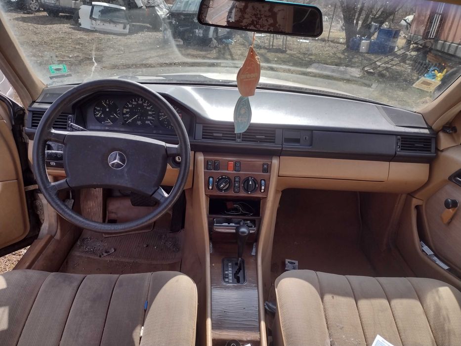 Mercedes 124 2.3 Benzin На Части