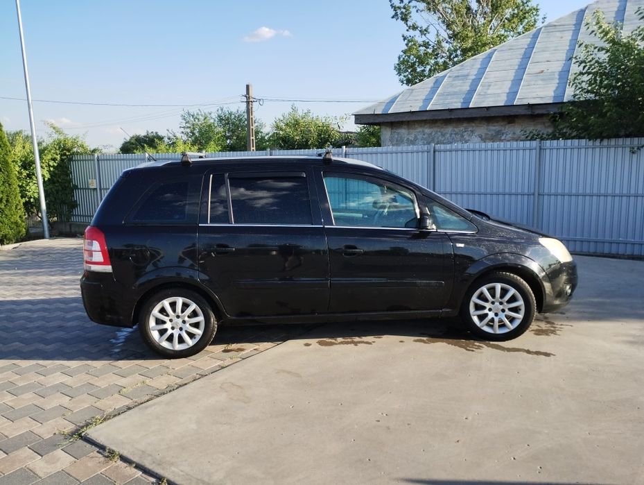 Opel Zafira B , 7locuri