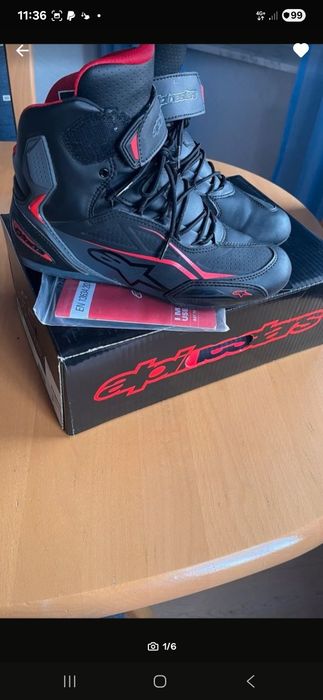 Ghete moto nr 42 geaca moto nr 58 casca moto full carbon