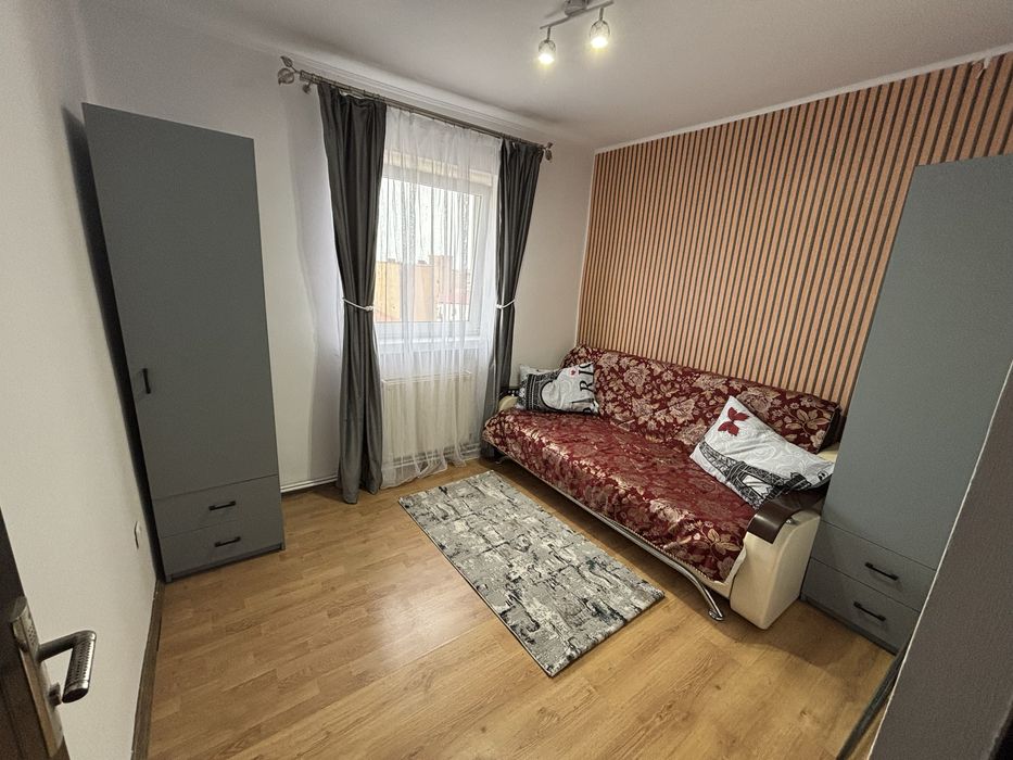 Apartament 3 camere Renovat si utilat !