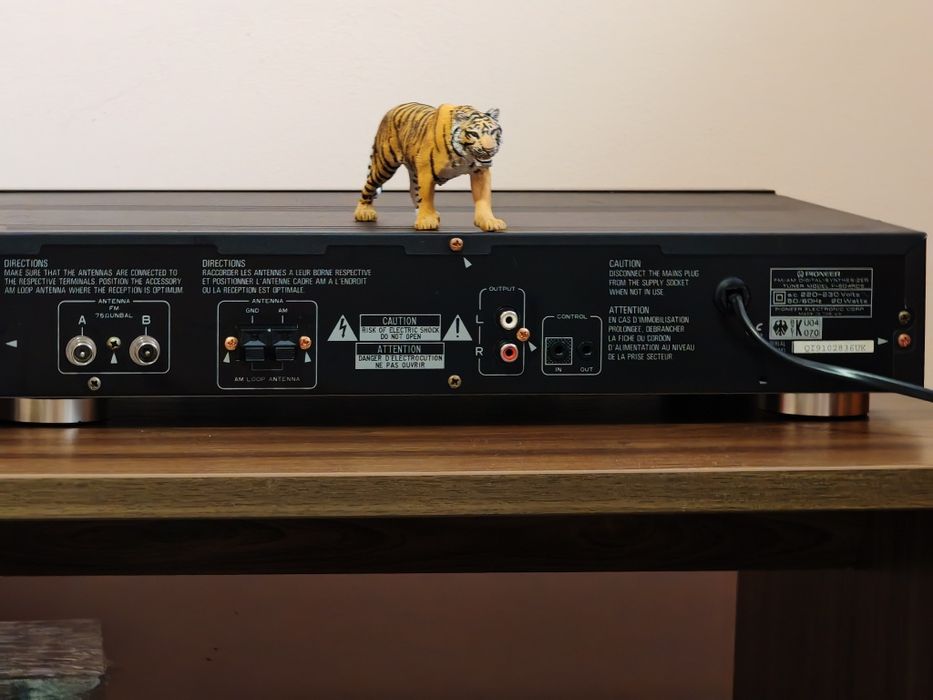 Pioneer F-504RDS. Tuner premium. Rar. Frumusețe Hi-Fi. Preț fix !