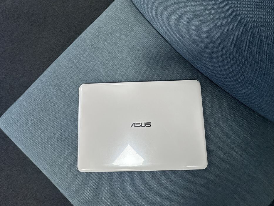 Лаптоп ASUS E402M+ SSD 250 GB