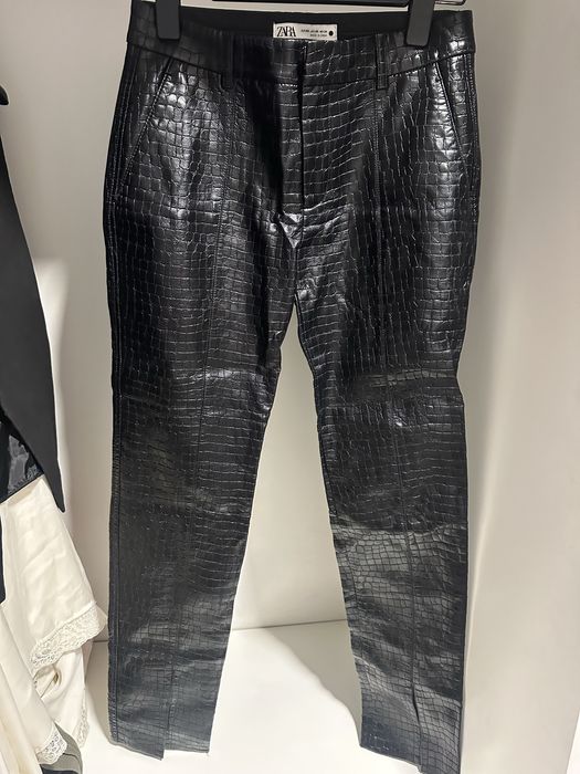 Дънки и панталони Zara