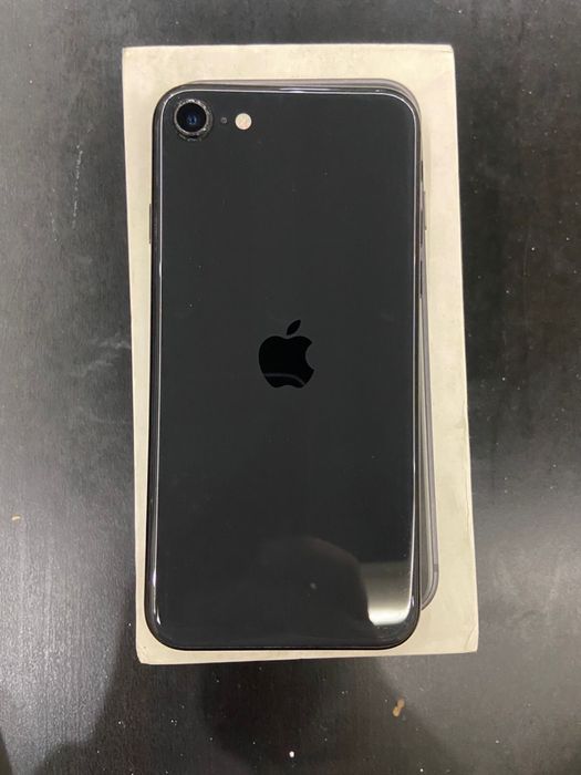 Iphone SE.           .