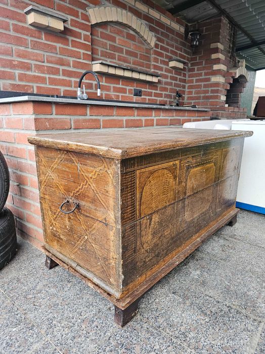 Cufar vechi de vanzare