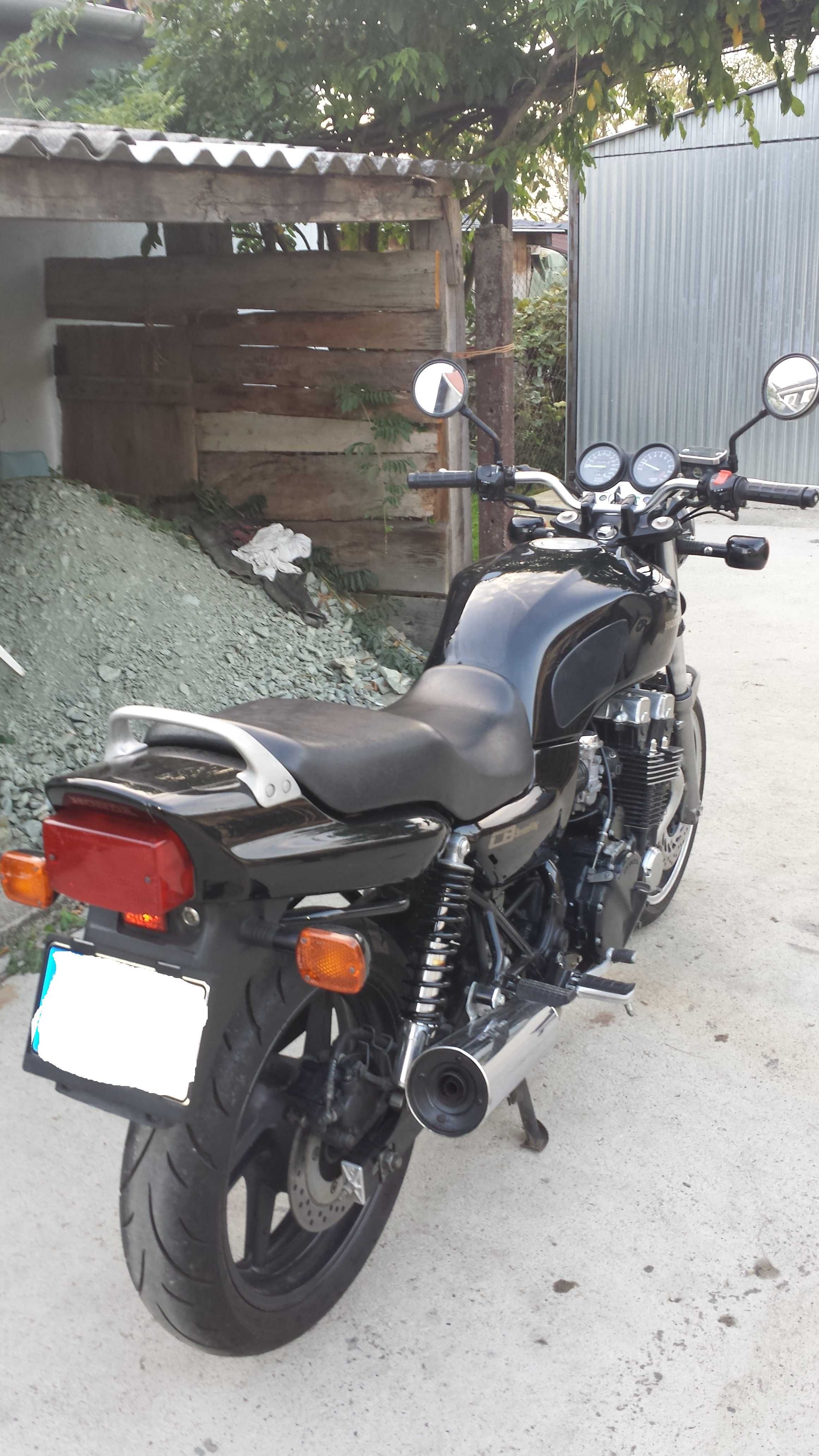 Honda CB750 RC42