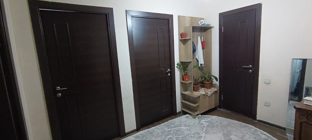 Uy sotiladi Nazarbekda