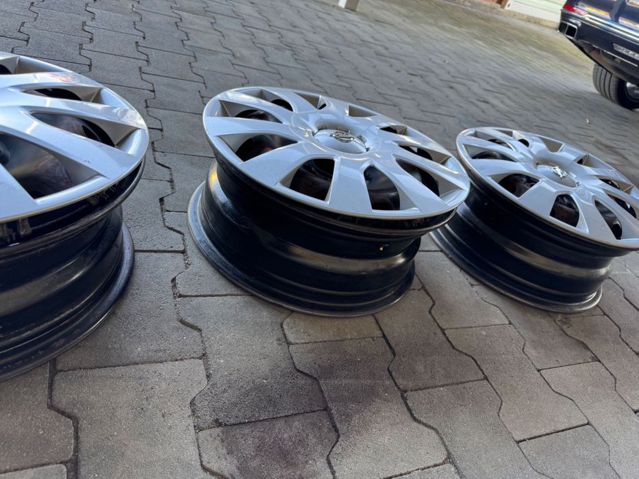 Метални джанти 16 ки с тасове