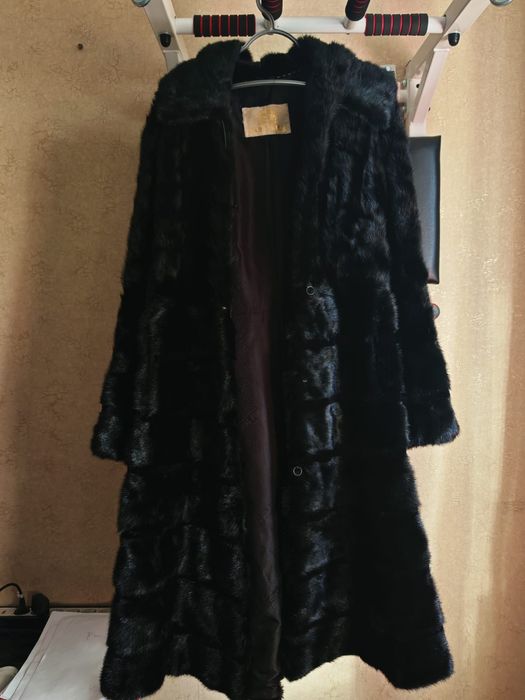Шуба норковая в хорошем состоянии