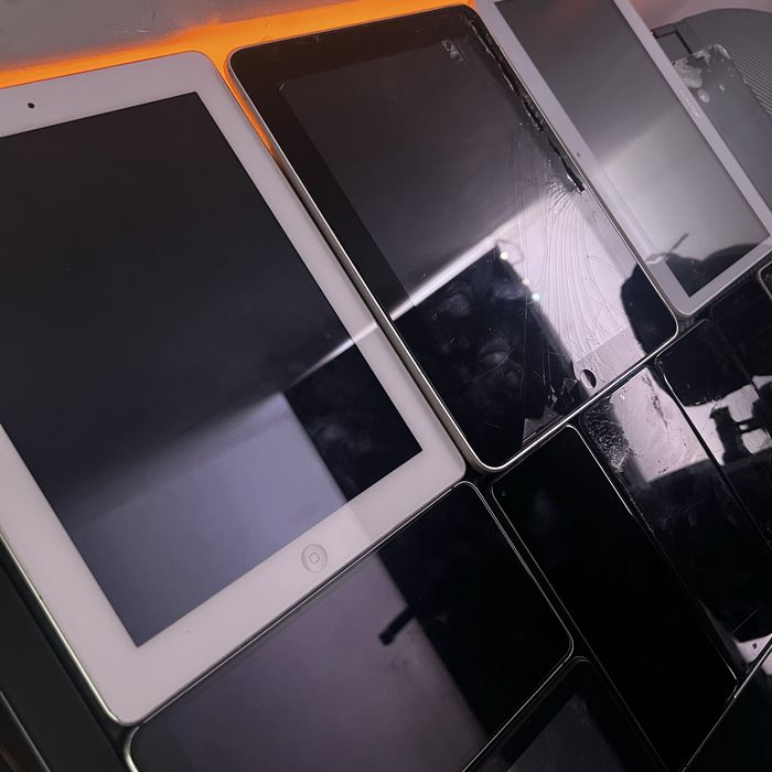 Vand Lot telefoane si tablete pt piese