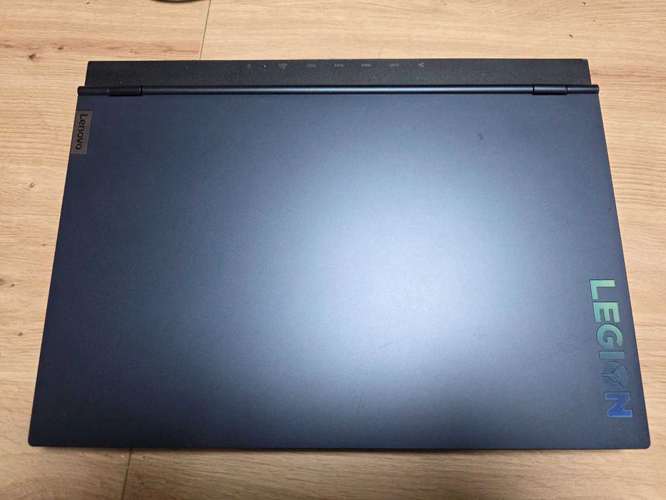 Геймърски Лаптоп Lenovo Legion 5