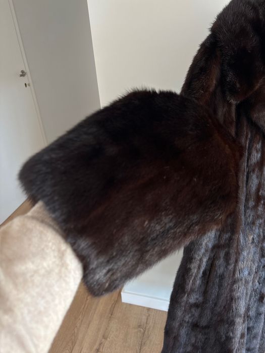 Vând blana naturala de dama Vizon