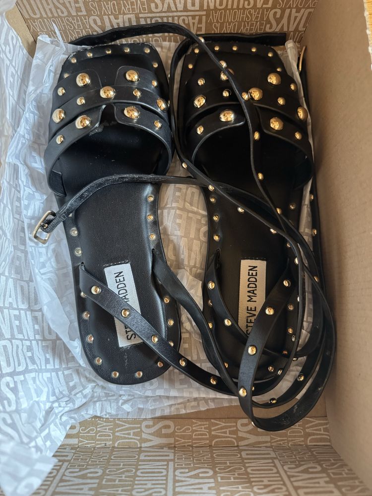 Сандали Steve Madden
