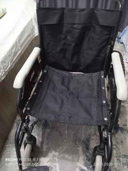 Отдам две новые коляски по 800 тысяч успеете приобрести