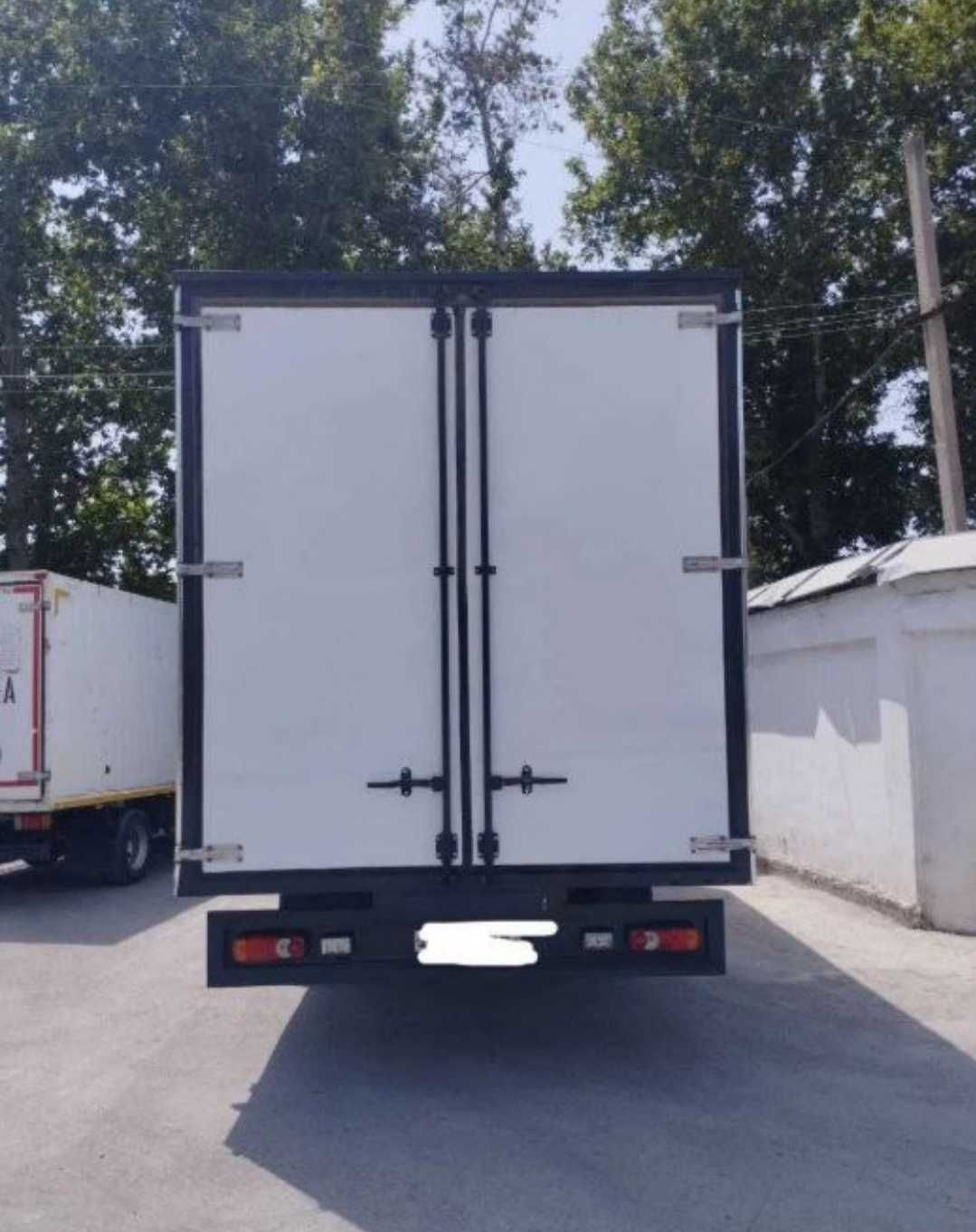 Volvo FL Atego Isuzu 240л.с 2012г. Пробег 450 000км. термо кузов