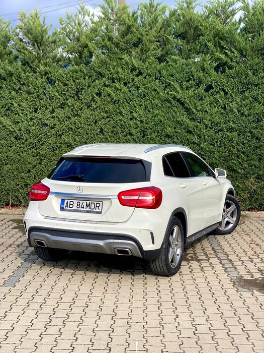 Mercedes Benz GLA Pachet AMG