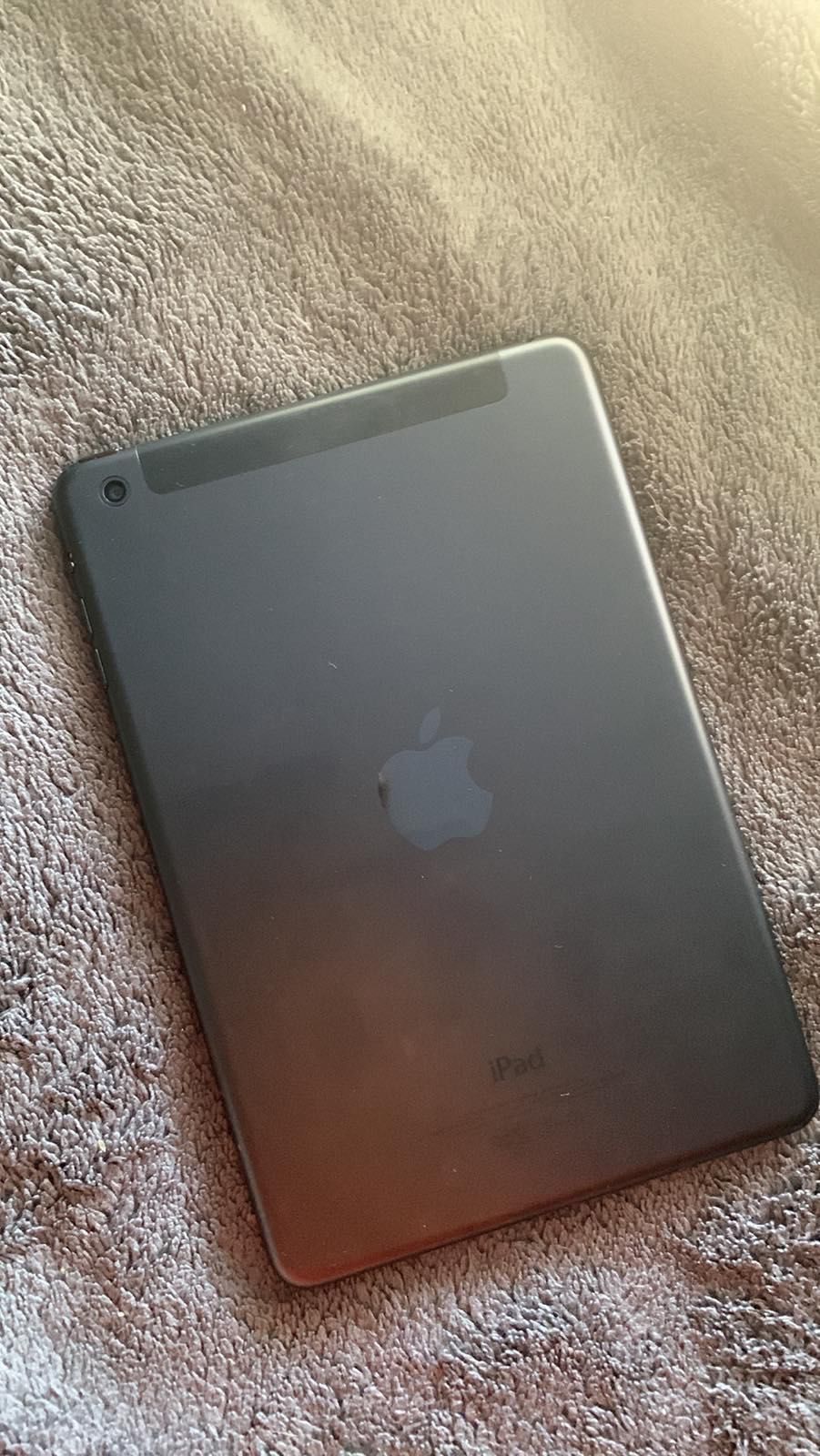 Продавам Ipad mini