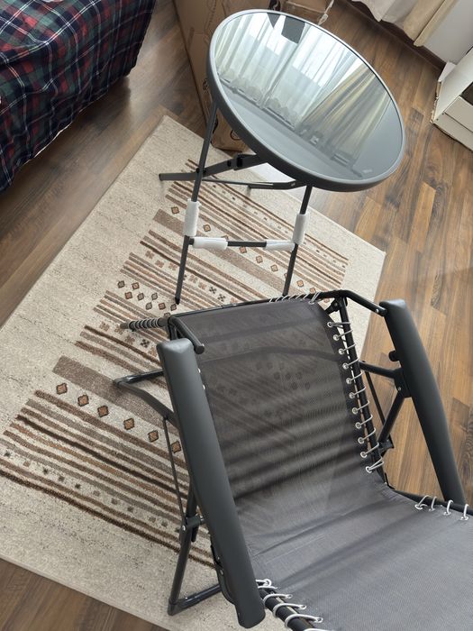 Set terasă/grădină – 2 scaune/sezlonguri + masă