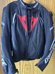 Мото яке Dainese