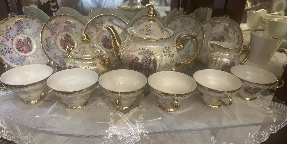 винтажный сервис Japan 1960 года. В идеальном состоянии , полный комп.