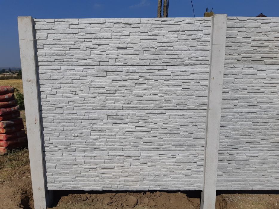 Vand si montez gard de beton