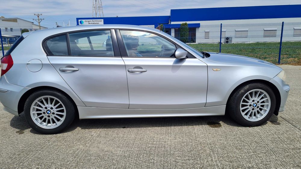 BMW 116i Seria 1 2005 Benzina Manual
