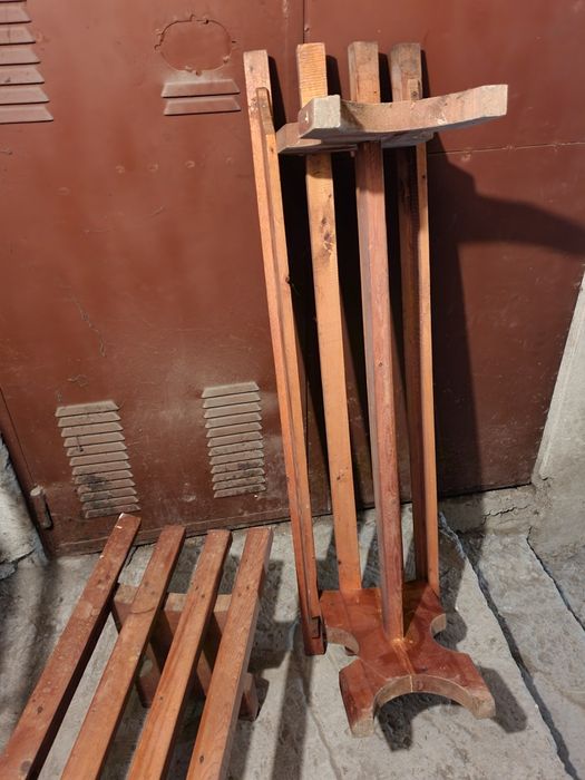 Дървени    пейки