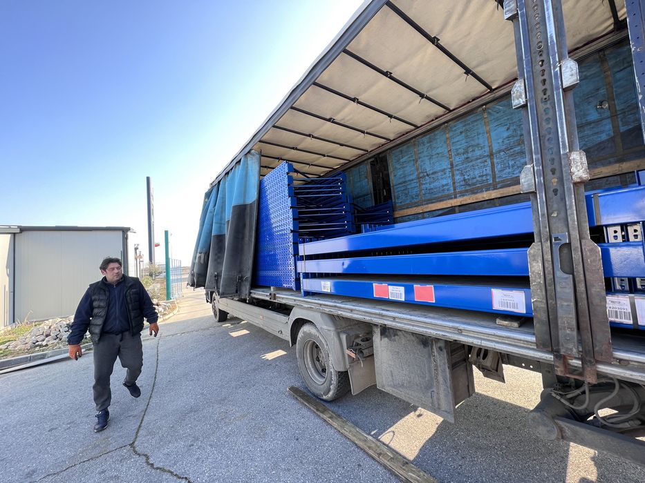 Стелажи за склад палета по 1400 кг