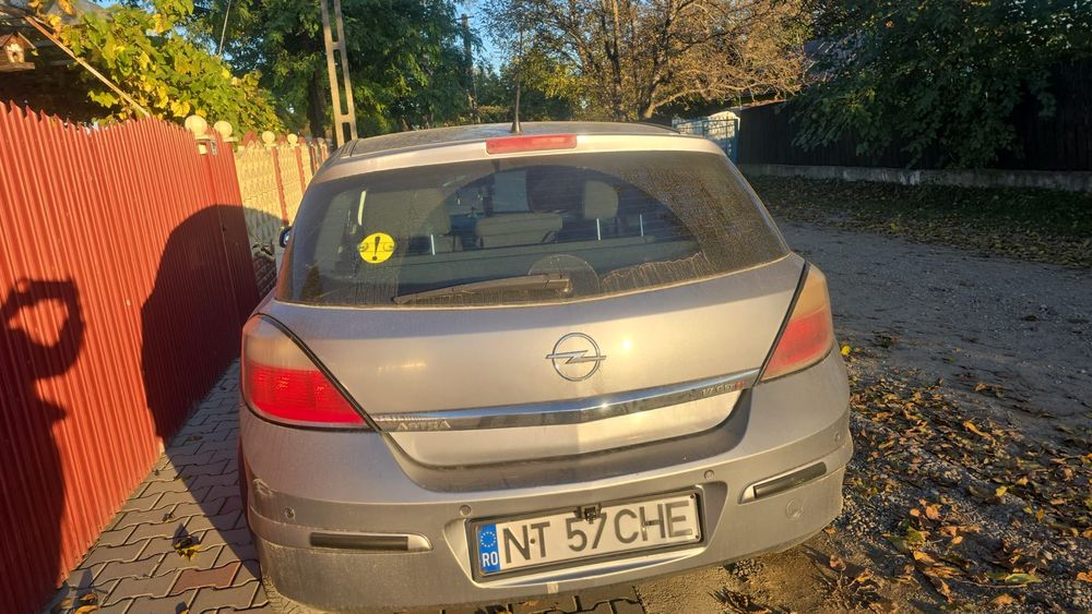 Vând Opel Astra h