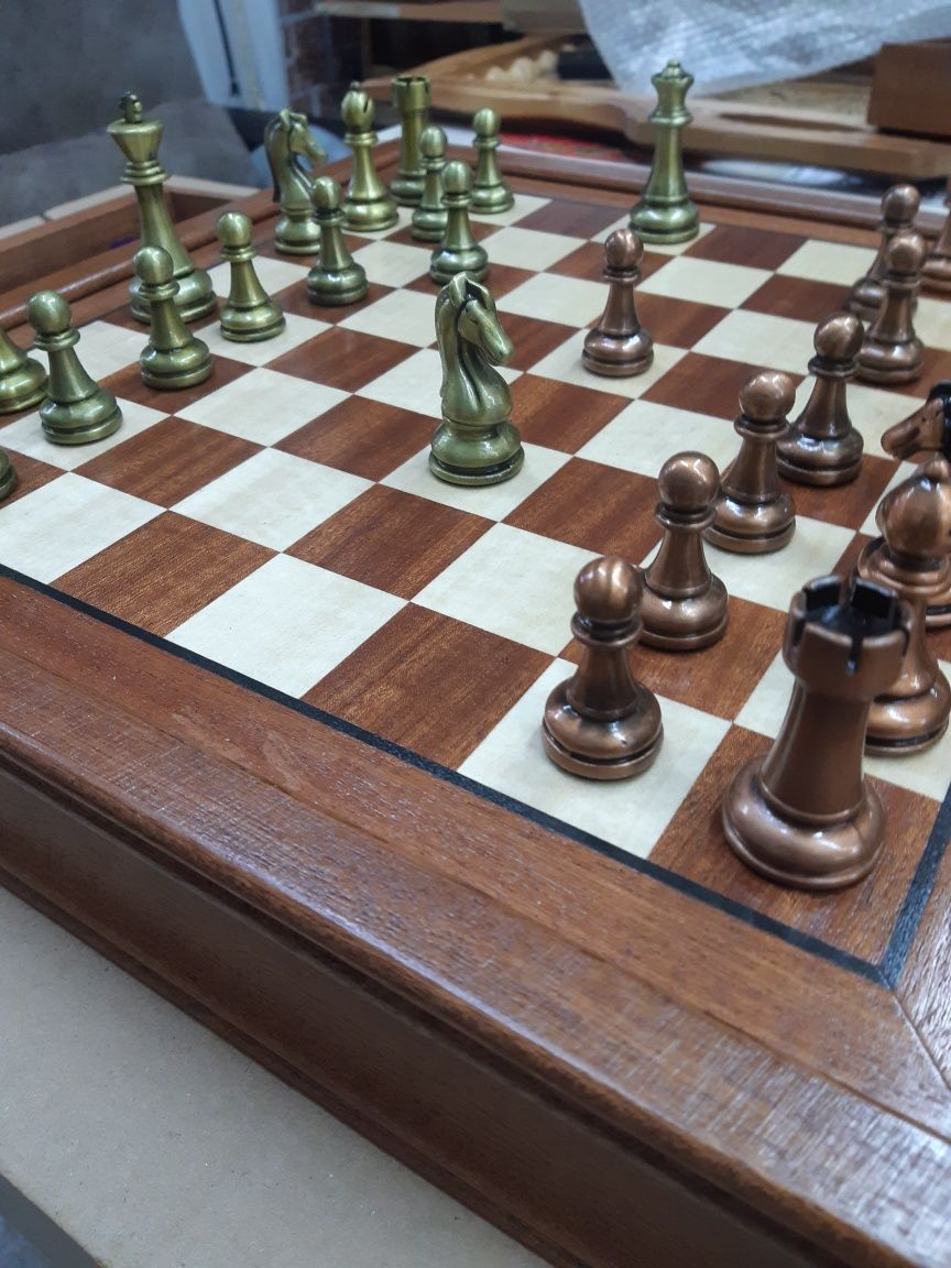 Продам шахматы классические