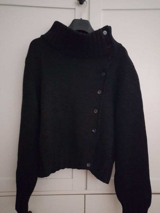 Pulover KM, lana virgina,36-38, 90 lei