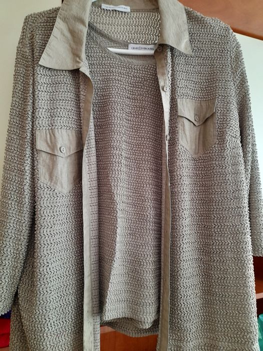 Bluze dama cu minecuta și bluzițe fără mineci