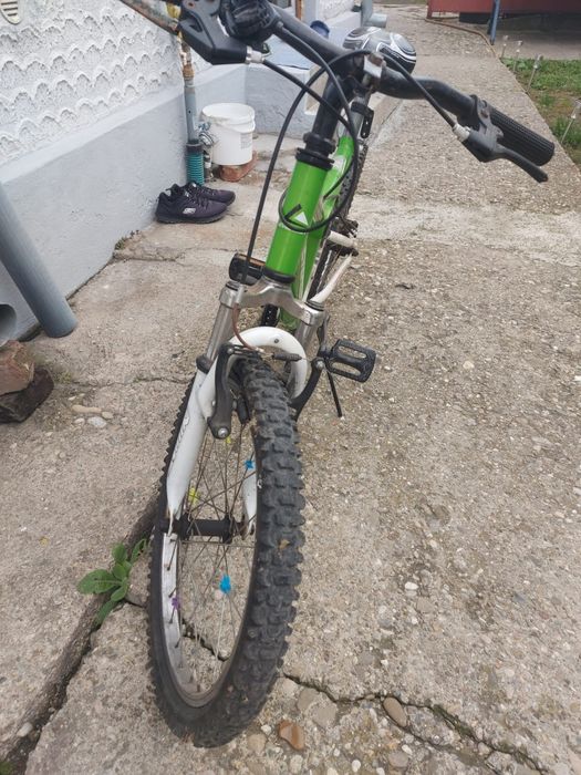 Bicicleta copii 7-12 ani