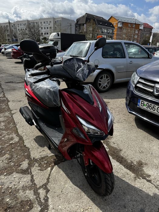 Scuter NOU Rate cu buletinul Barton Flash 50cc cu Permis