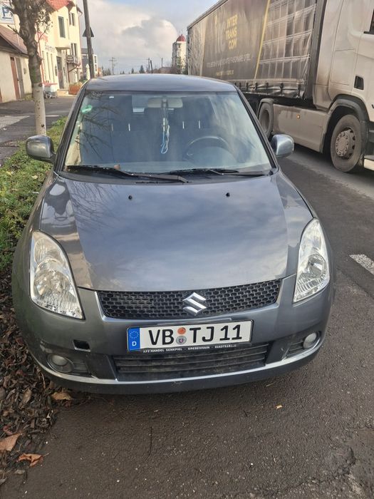 Vind Suzuki Swift 4x4 an fabricație 2008