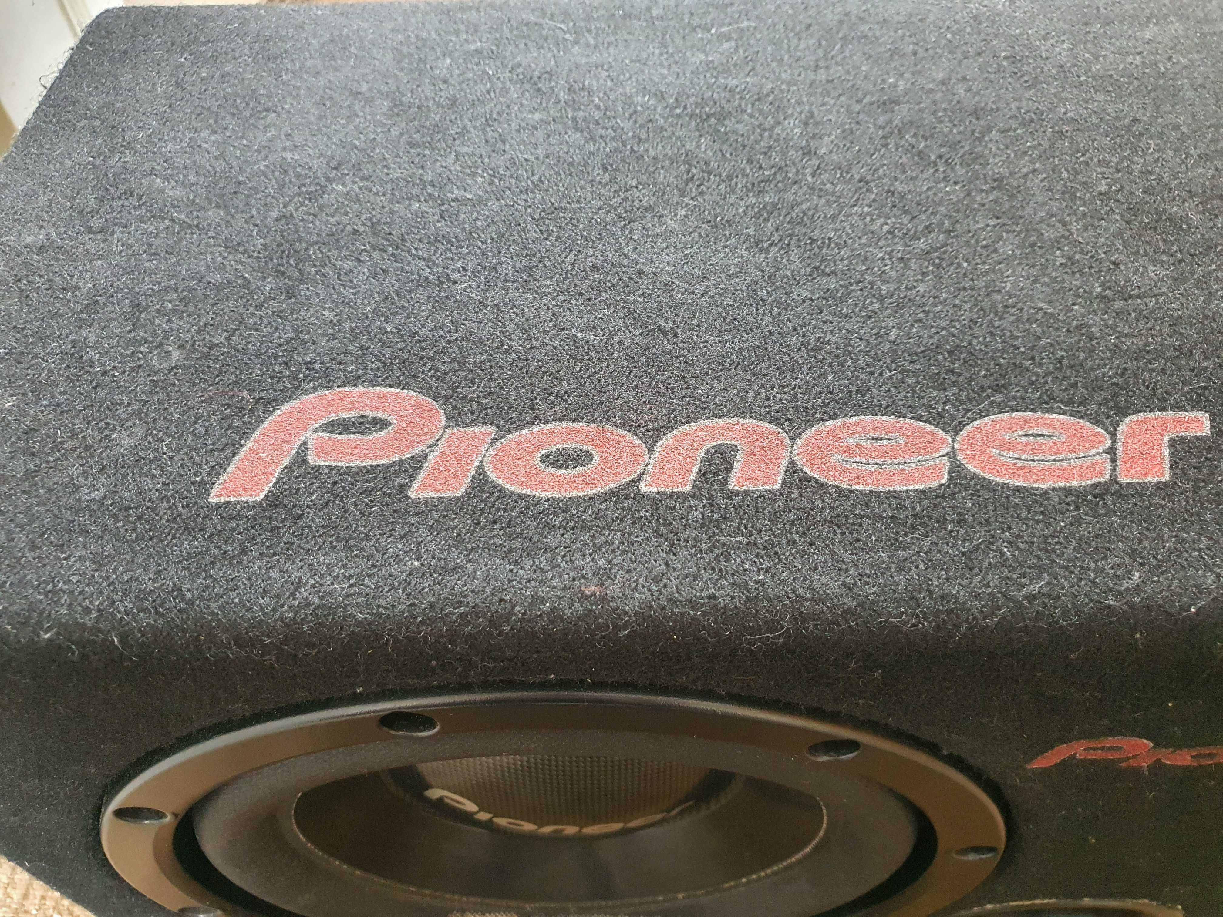 Pioneer bass + усиловател +кабели