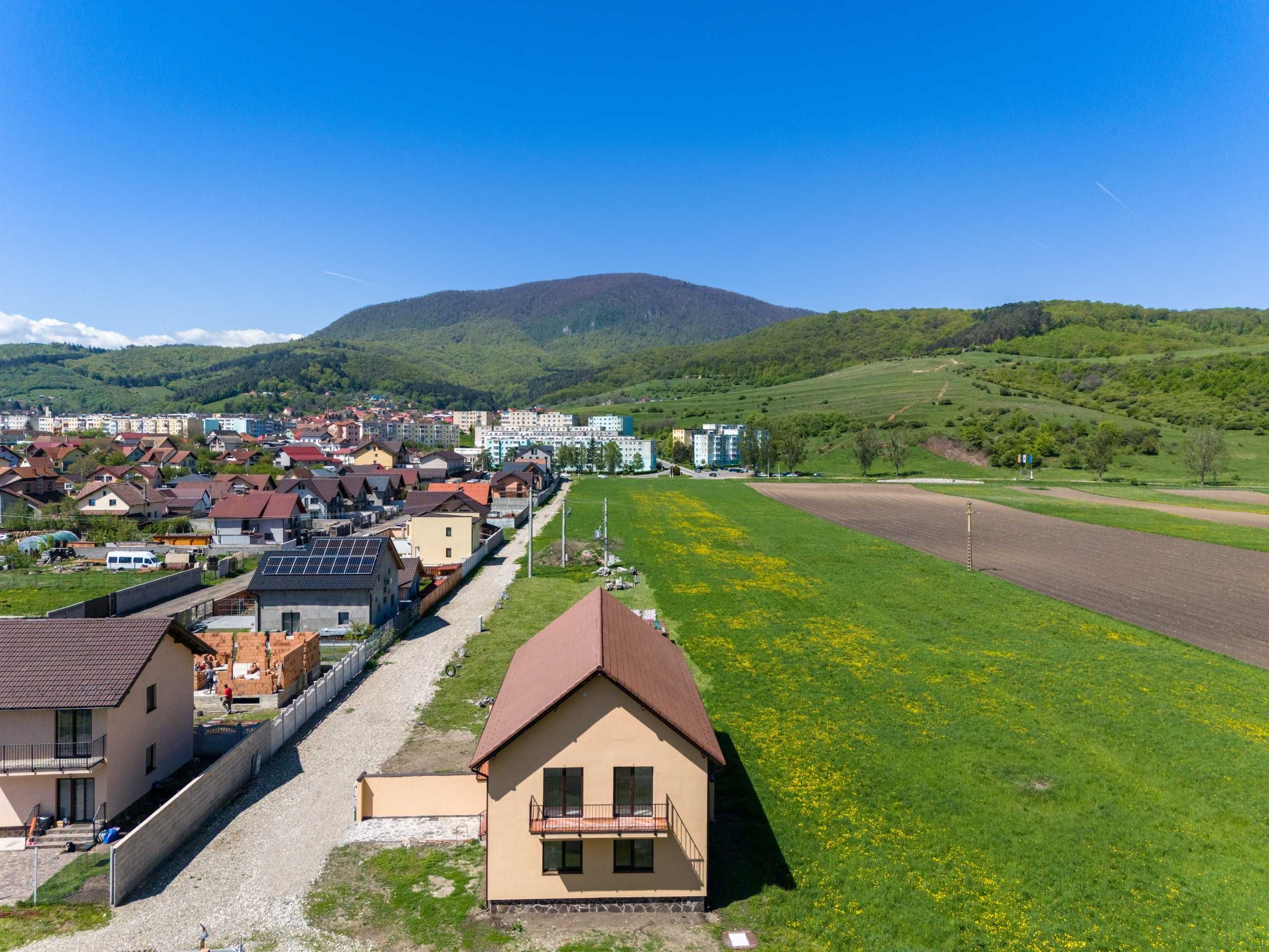 Casa (Duplex) nou construită,Brasov,Codlea Nord,P+E,118mp util