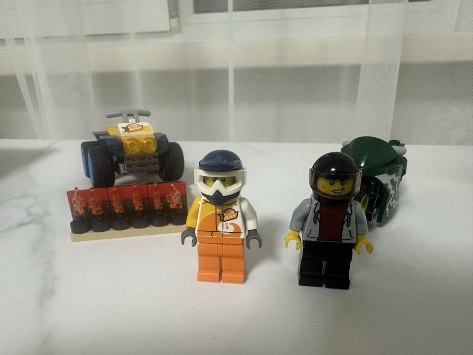 Лего сити 60255.