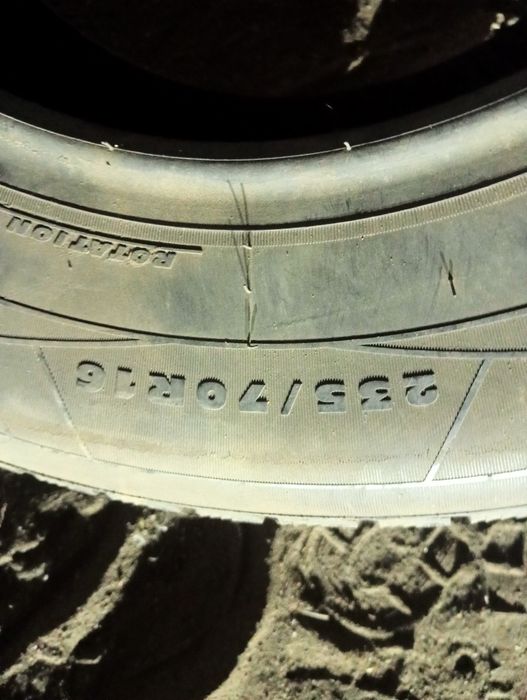 Продам резину шипованную